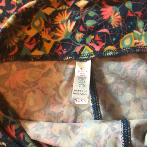 NWOT, Lularoe multi color leggings, OS - Picture 2 of 3